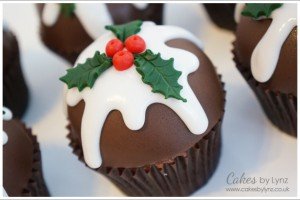 Christmas Pudding Cupcake Video Tutorial