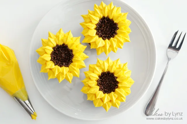 sunflower cupcakes