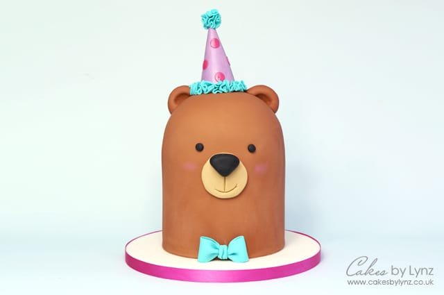 Birthday Bear Cake Tutorial (Easy Level)