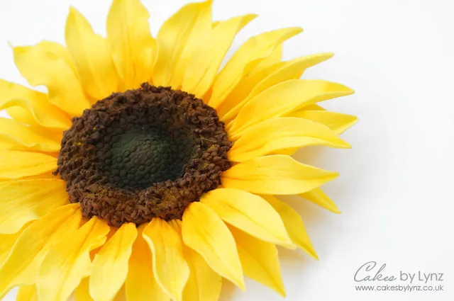 Gumpaste Sunflower tutorial