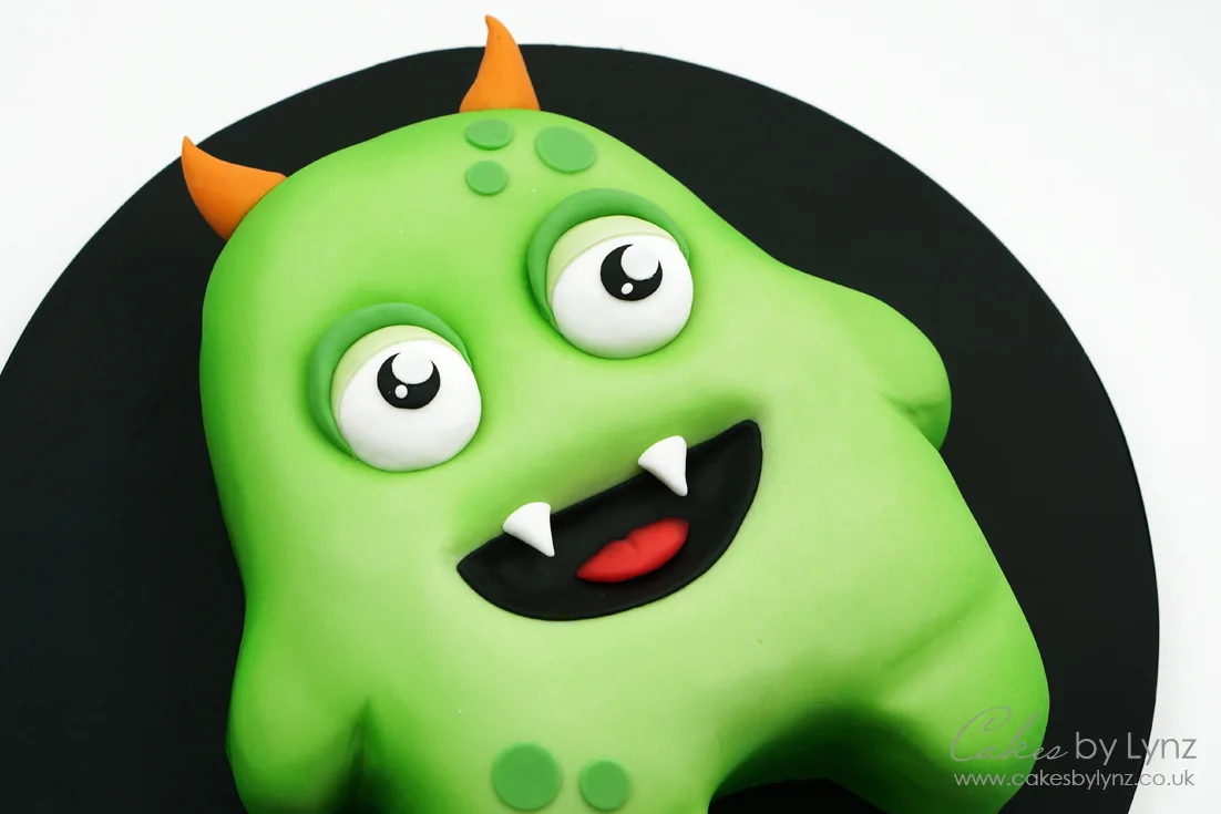 Halloween Monster cake tutorial