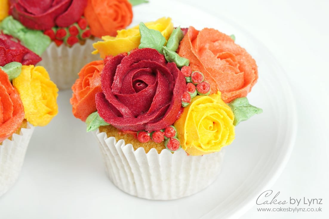 Mini Rose Buttercream Flower Cupcakes Tutorial (Autumnal / Fall Theme)