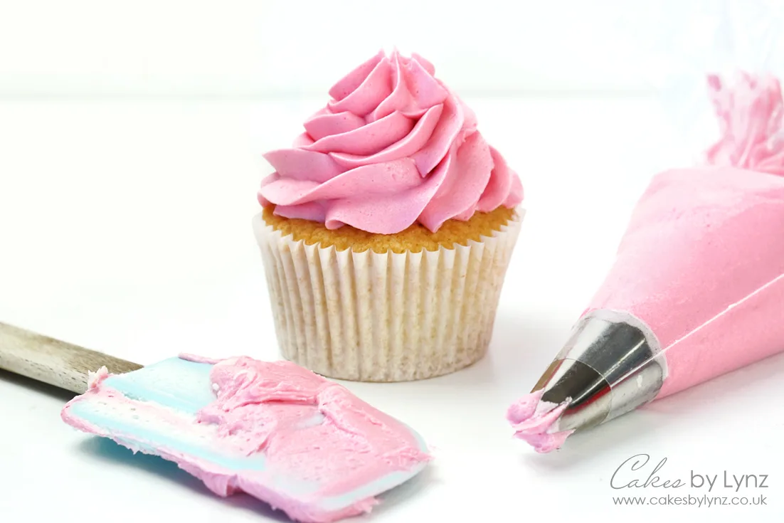 Piping The Perfect Buttercream Swirl – Perfect your piping Skills