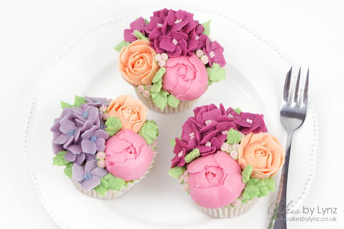 Buttercream Flower Bouquet Cupcakes – Roses, Peony & Hydrangea Piping Techniques