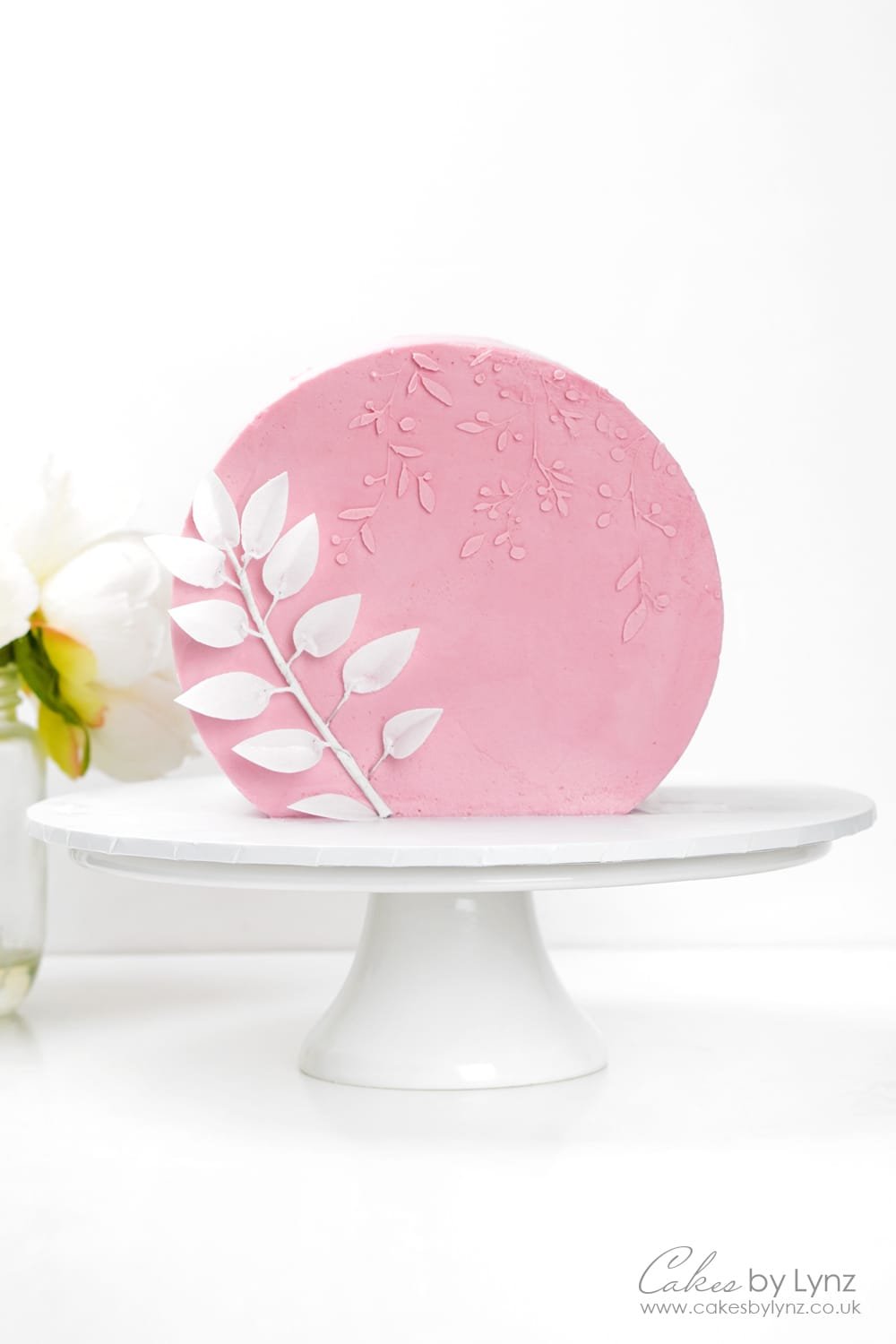 cake top forward arch cake tutorial