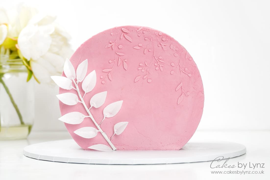 Cake Top Forward – Arch Cake Tutorial