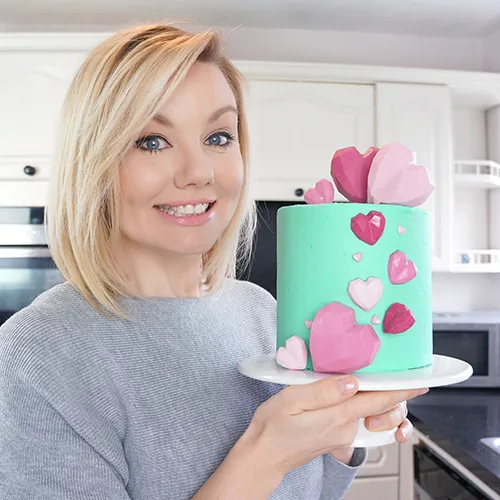 Lynsey Jackson - Cakes by Lynz