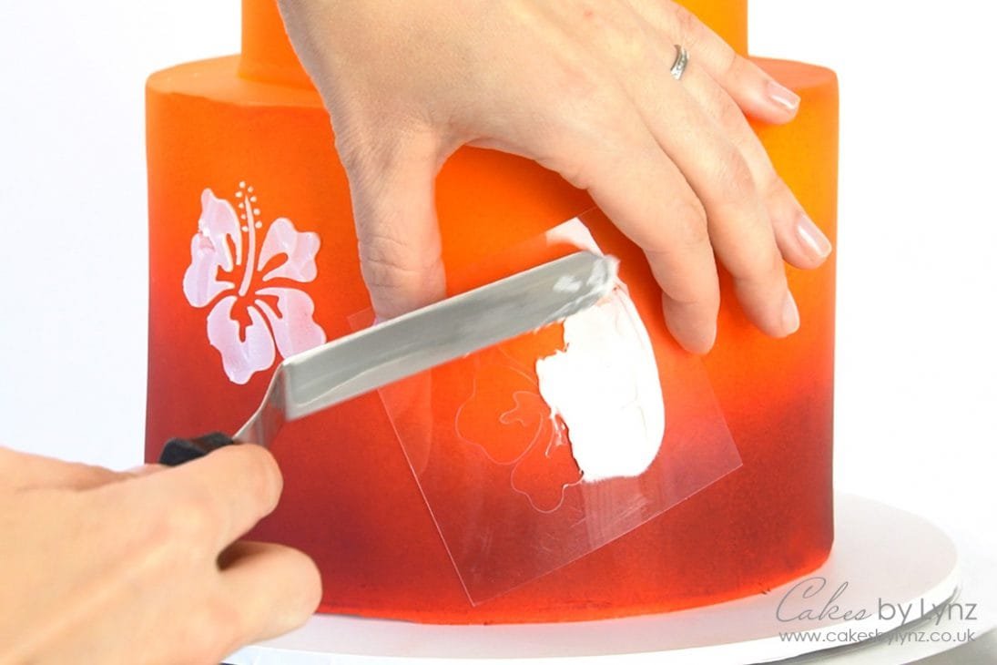 Using stencils on a cake