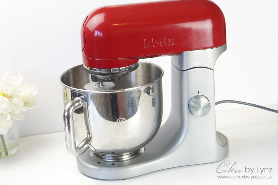 Cake Decorating Essentials kenwood kmix