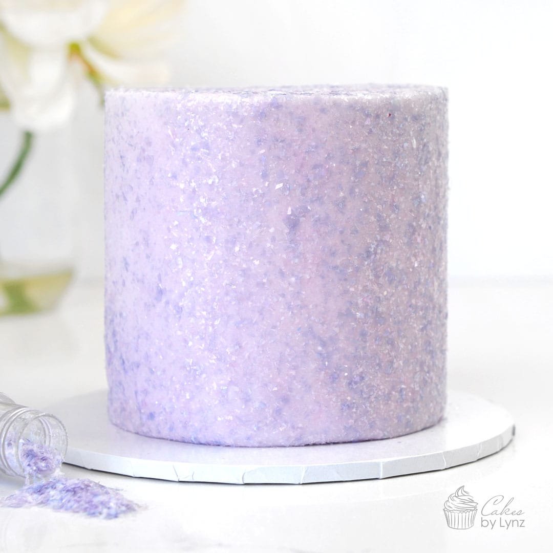 how to add glitter onto your cakes