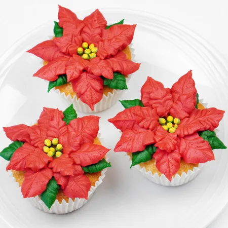 How to Pipe Festive Buttercream Poinsettia Cupcakes
