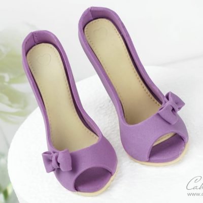 Gumpaste Shoes cake topper tutorial